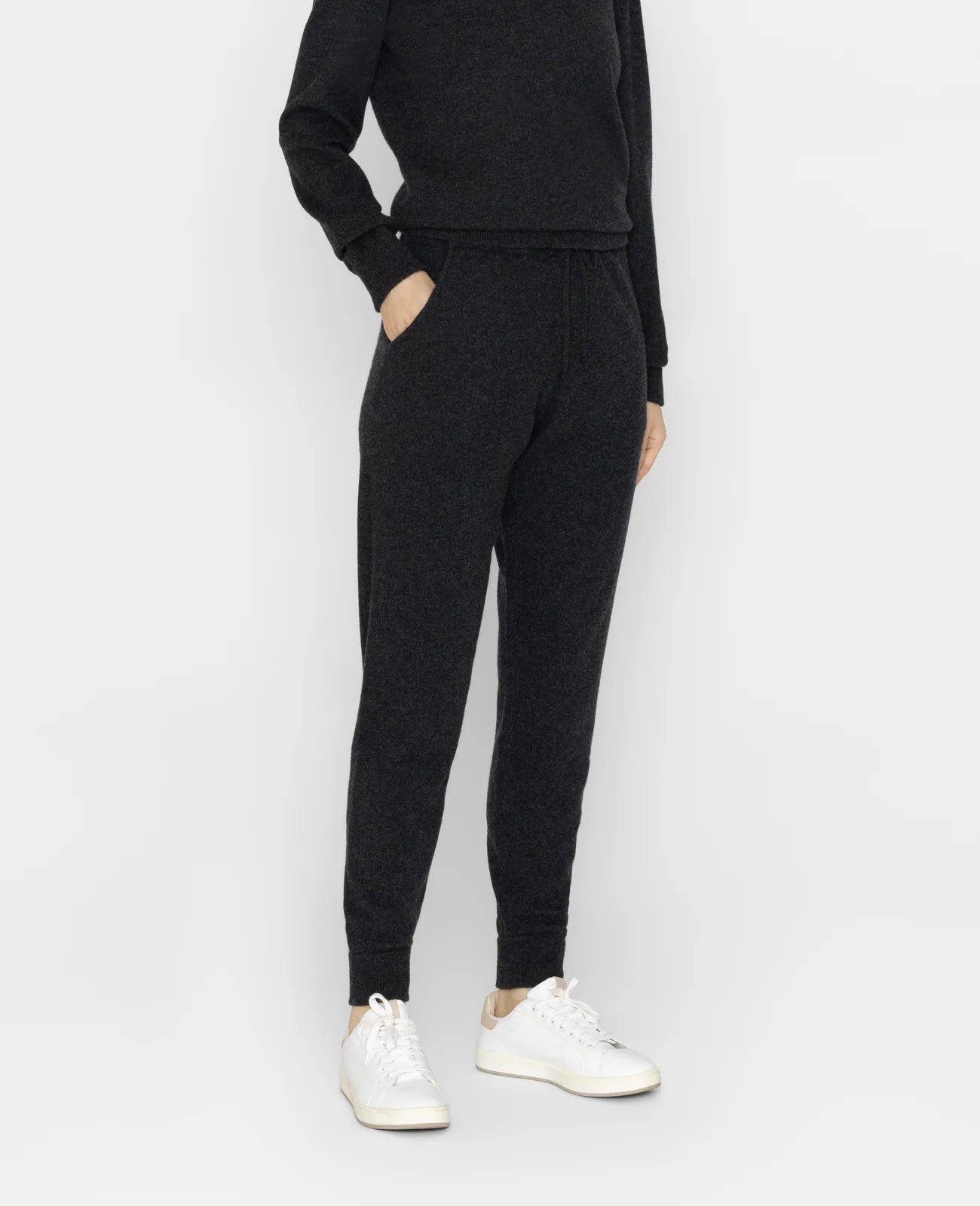 Cashmere Joggers