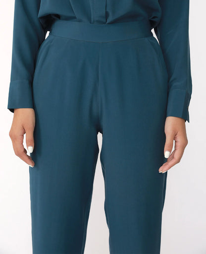 Silk Signature Ankle Pant