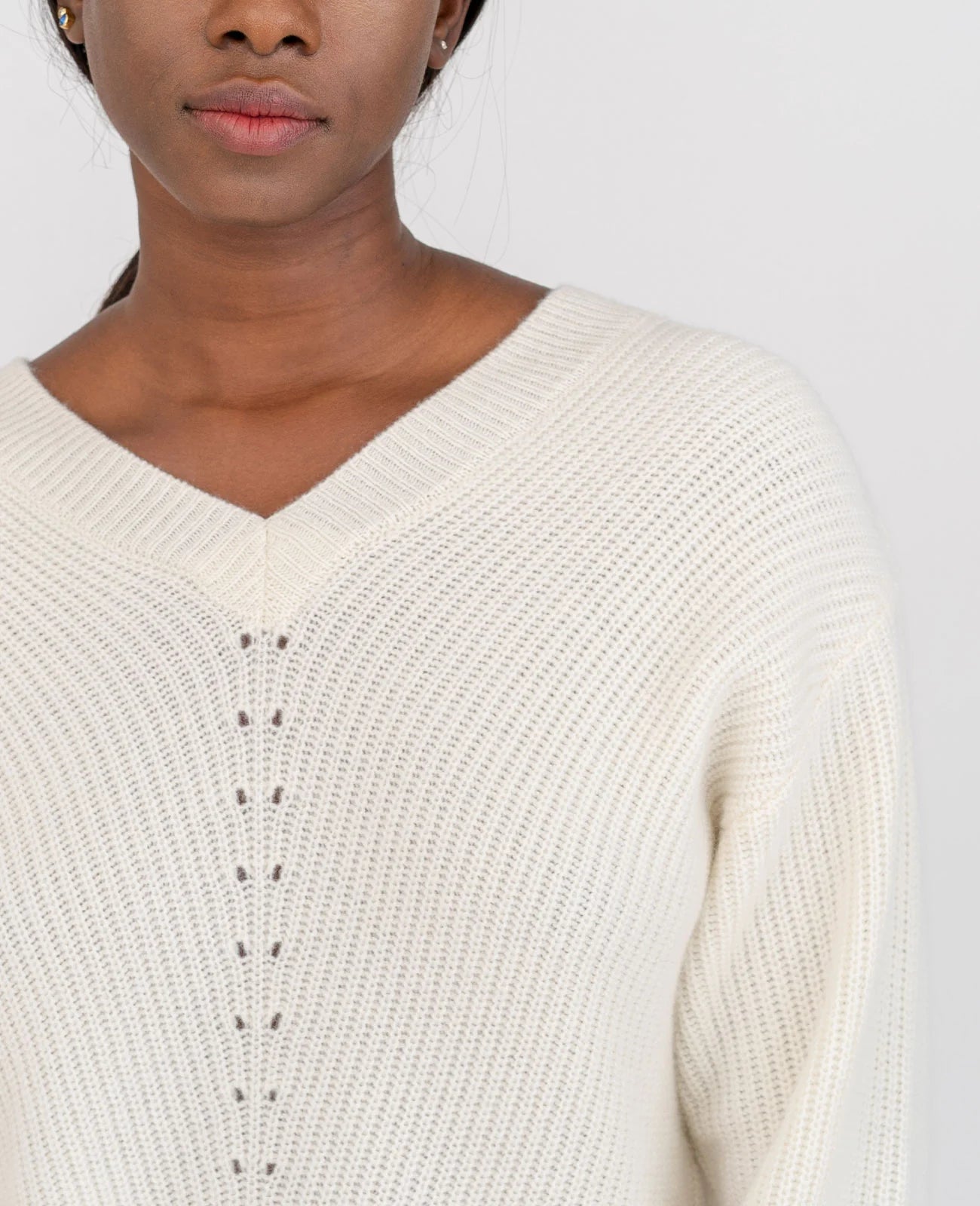 Moving Rib V-Neck Sweater