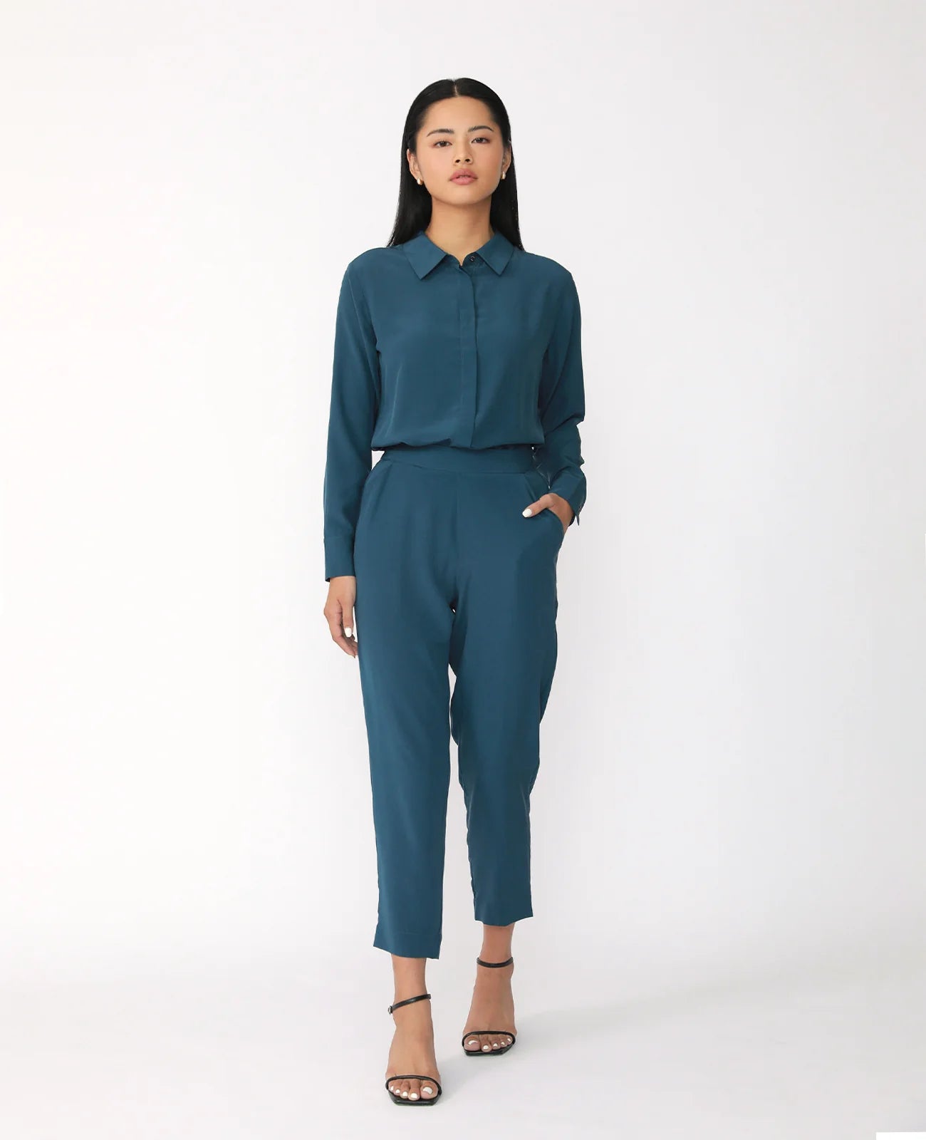 Silk Signature Ankle Pant