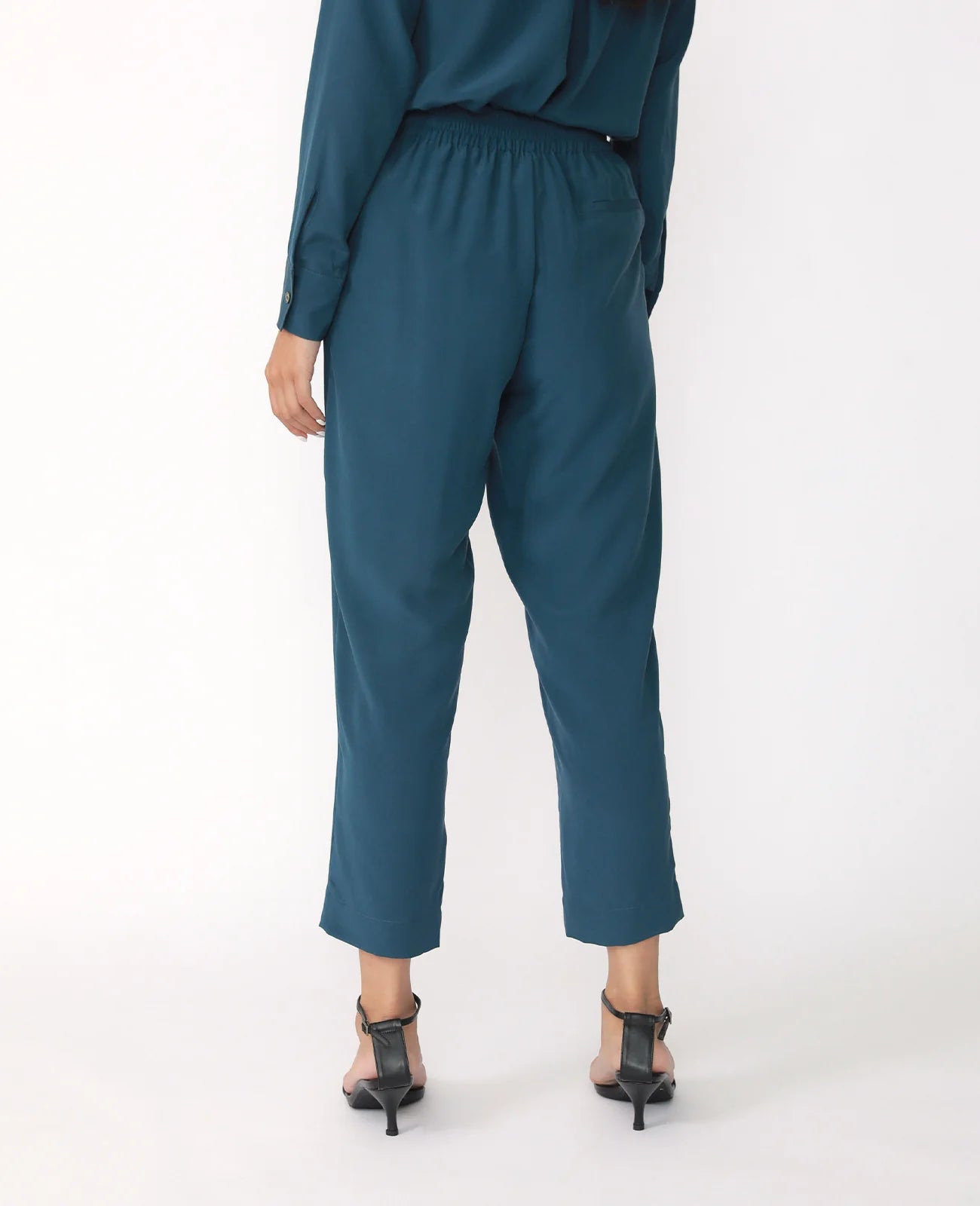 Silk Signature Ankle Pant